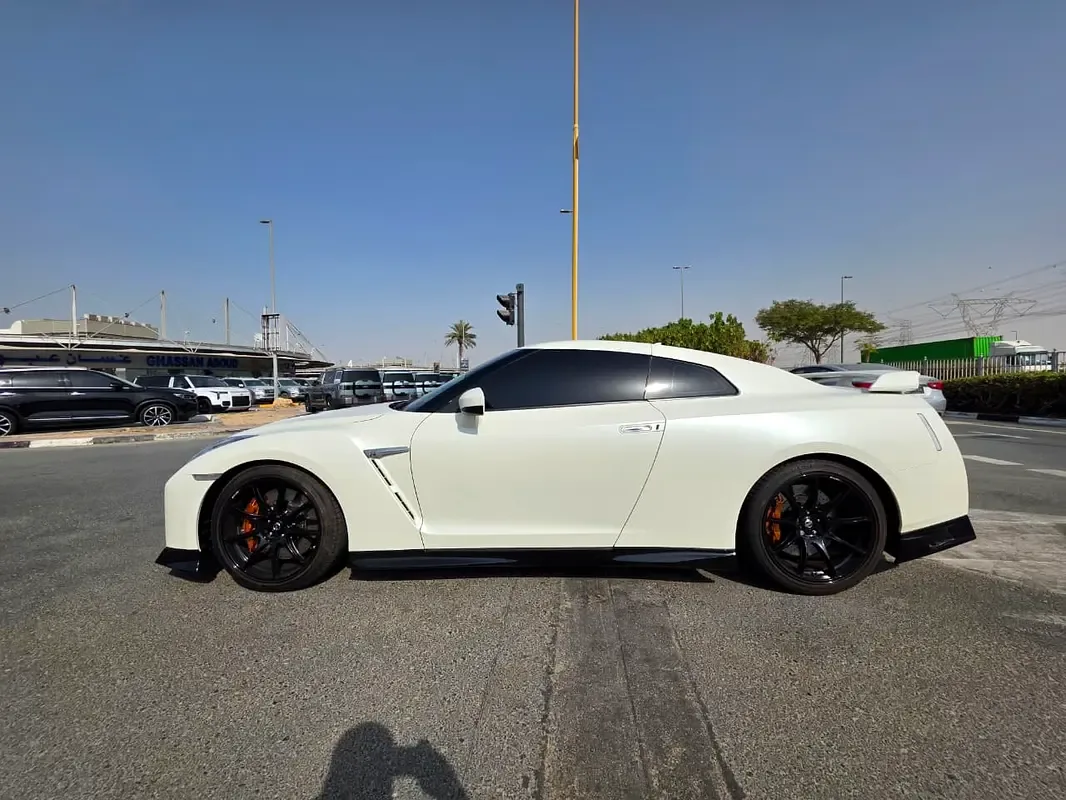Nissan GT-R 3.8 AMT (555 hp) - 7