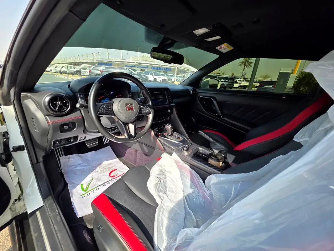 Nissan GT-R 3.8 AMT (555 hp) - 17