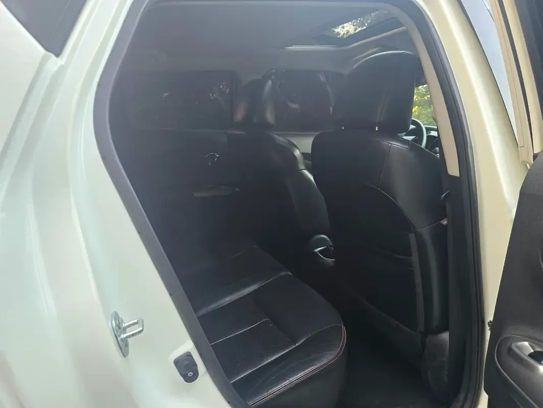Nissan Juke 1.6 CVT (117 hp) - 8