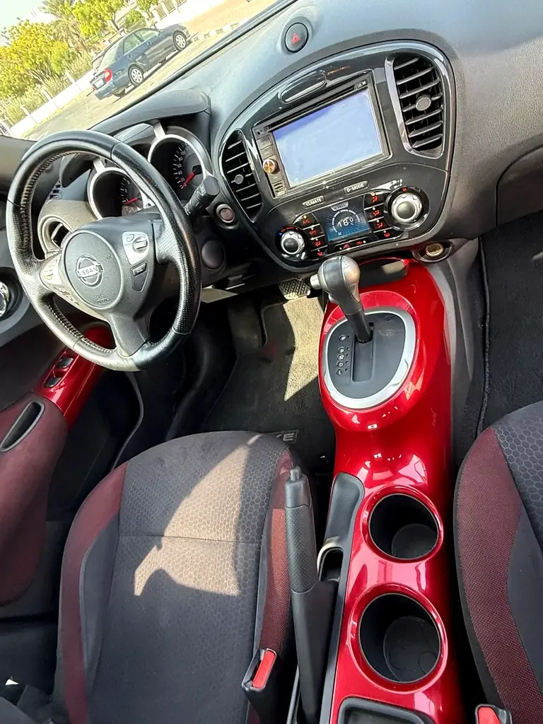 Nissan Juke 1.6 CVT (117 hp) - 17