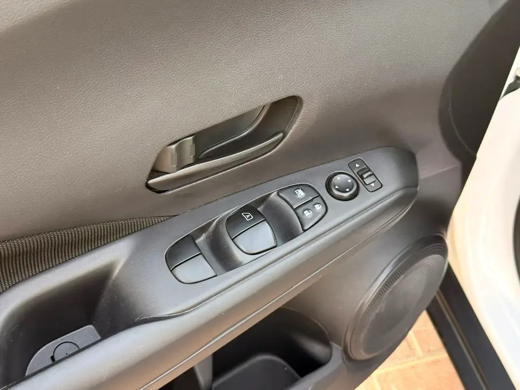 Nissan Kicks 2.0 CVT (141 hp) - 18