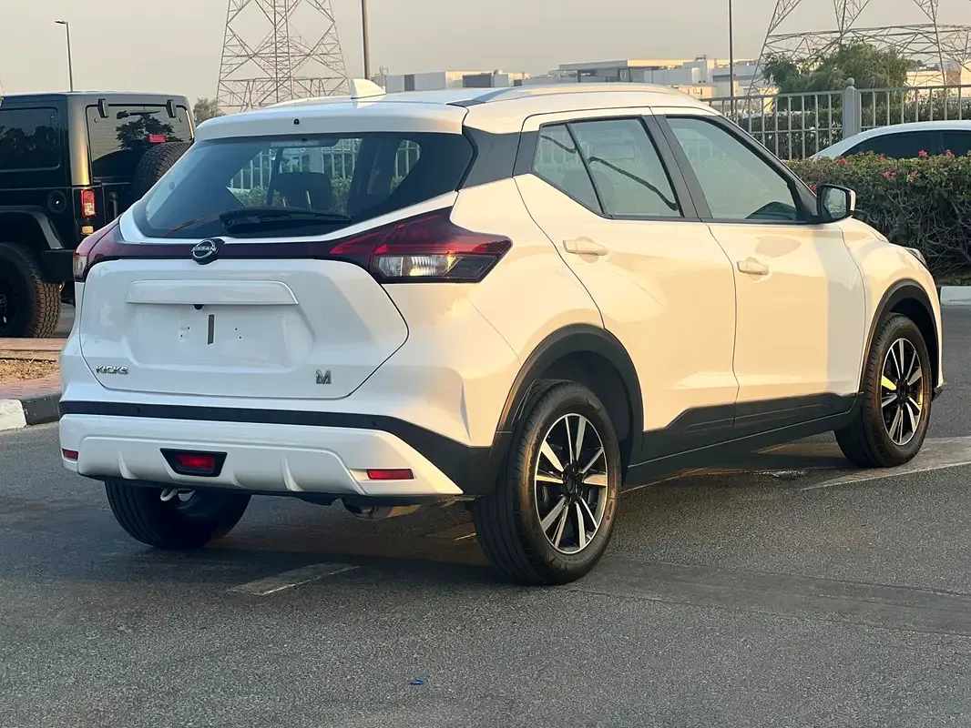 Nissan Kicks 2.0 CVT (141 hp) - 14