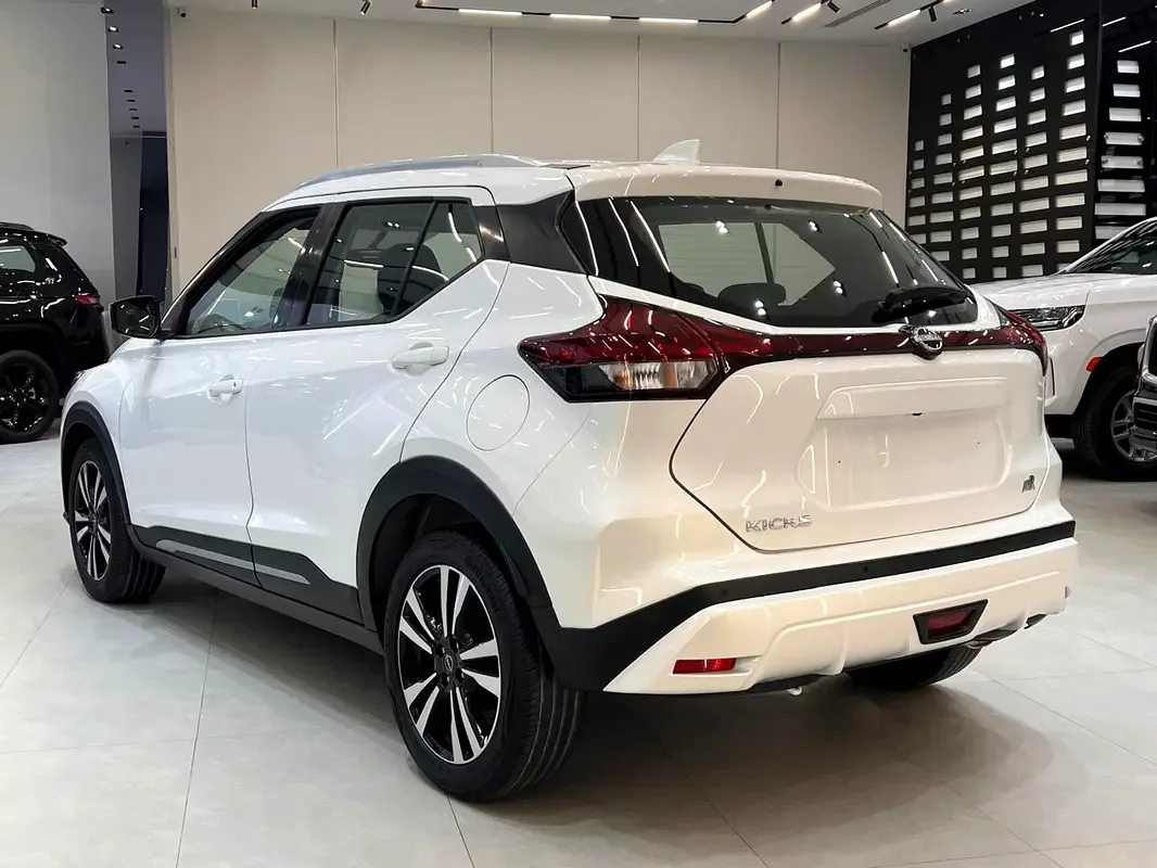 Nissan Kicks 2.0 CVT (141 hp) - 4