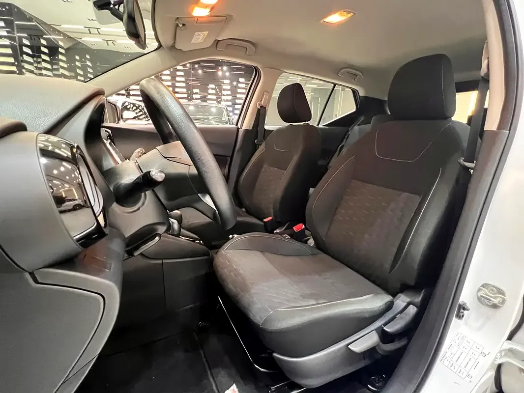 Nissan Kicks 2.0 CVT (141 hp) - 9