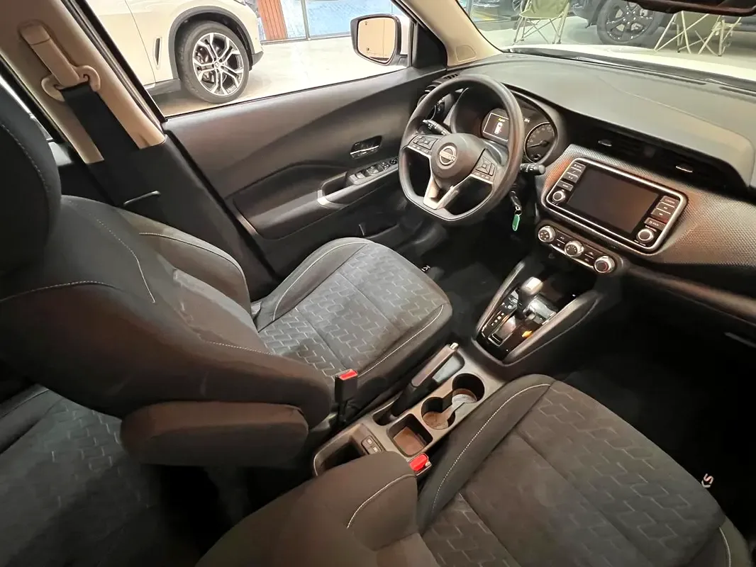 Nissan Kicks 2.0 CVT (141 hp) - 14