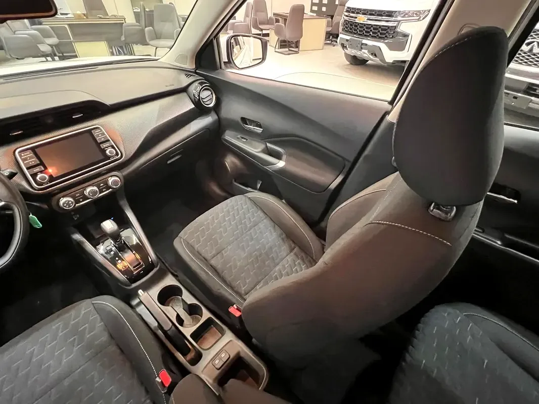 Nissan Kicks 2.0 CVT (141 hp) - 13