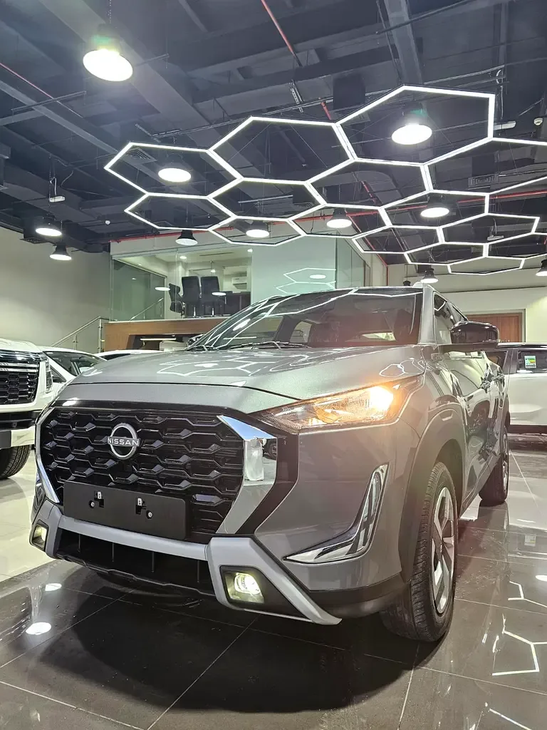 Nissan Magnite 1.0 CVT (100 hp)