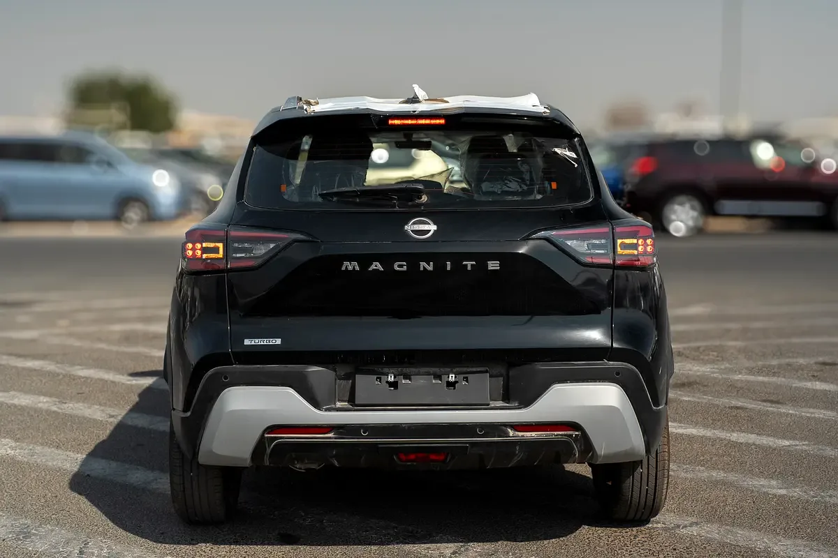 Nissan Magnite 1.0 CVT (100 hp) - 5