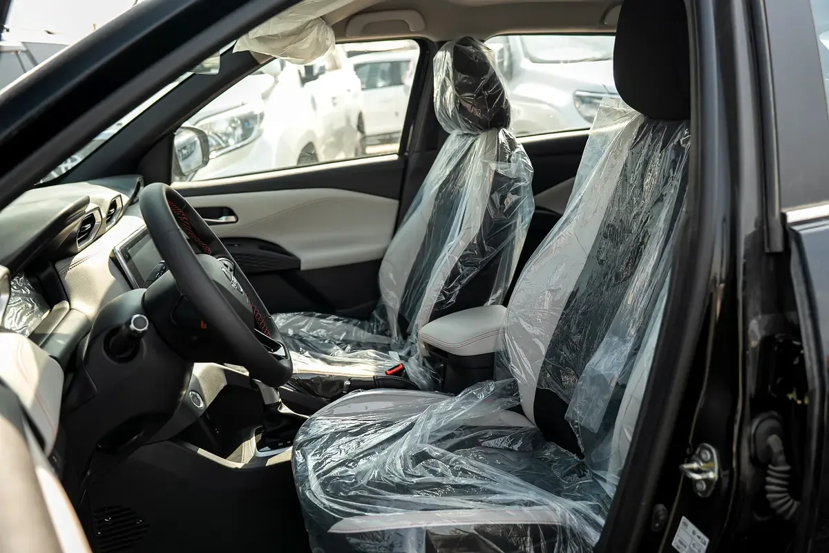 Nissan Magnite 1.0 CVT (100 hp) - 7