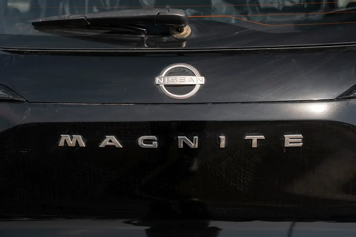 Nissan Magnite 1.0 CVT (100 hp) - 10