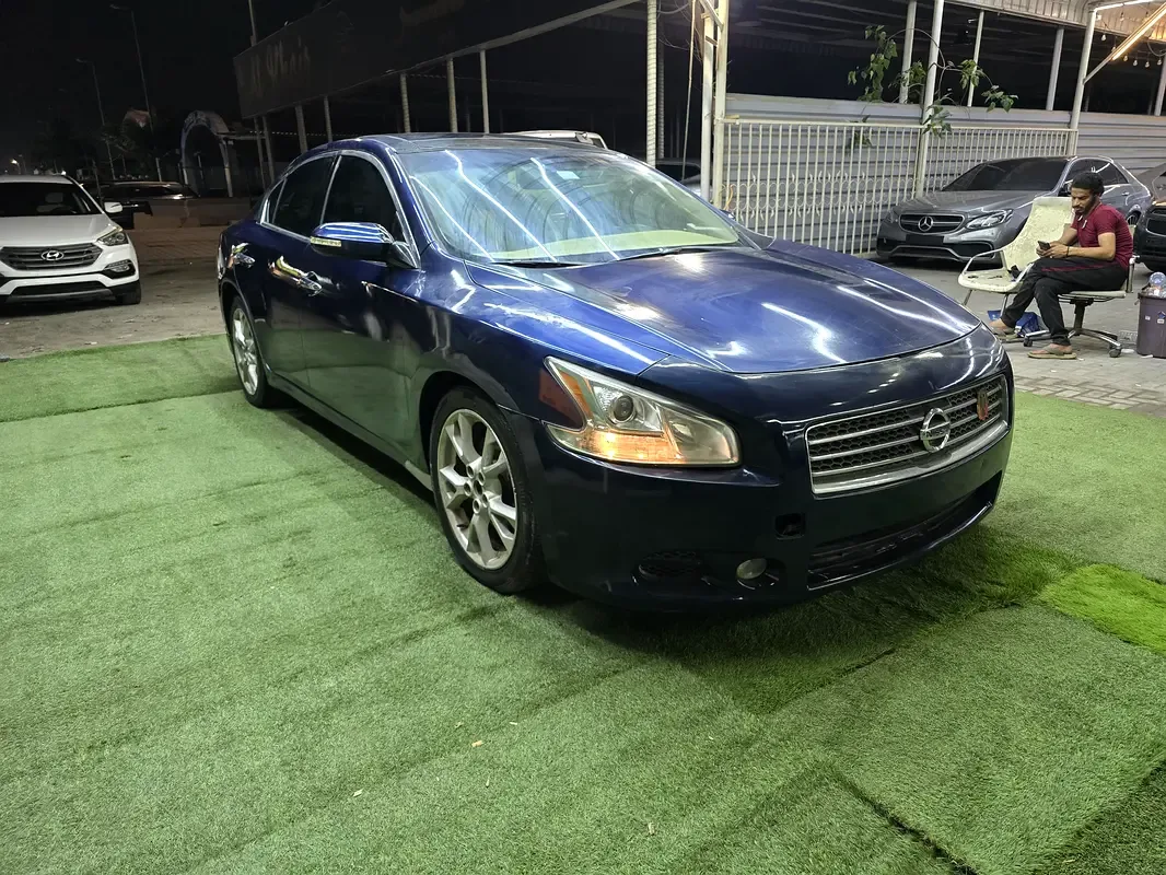 Nissan Maxima 3.5 CVT (290 hp)
