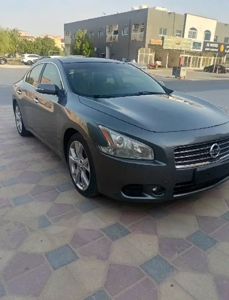 Nissan Maxima 3.5 CVT (300 hp)