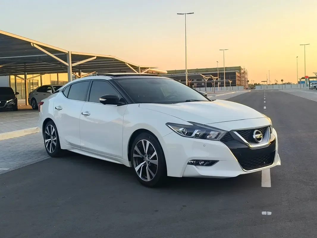 Nissan Maxima 3.5 CVT (300 hp)