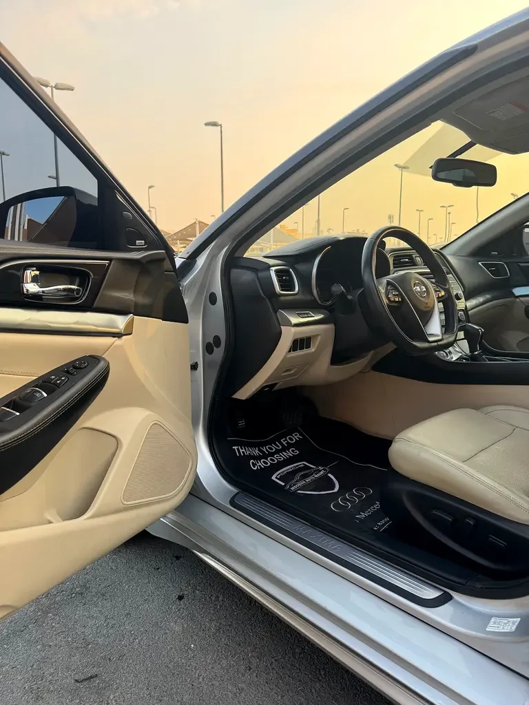 Nissan Maxima 3.5 CVT (300 hp) - 12