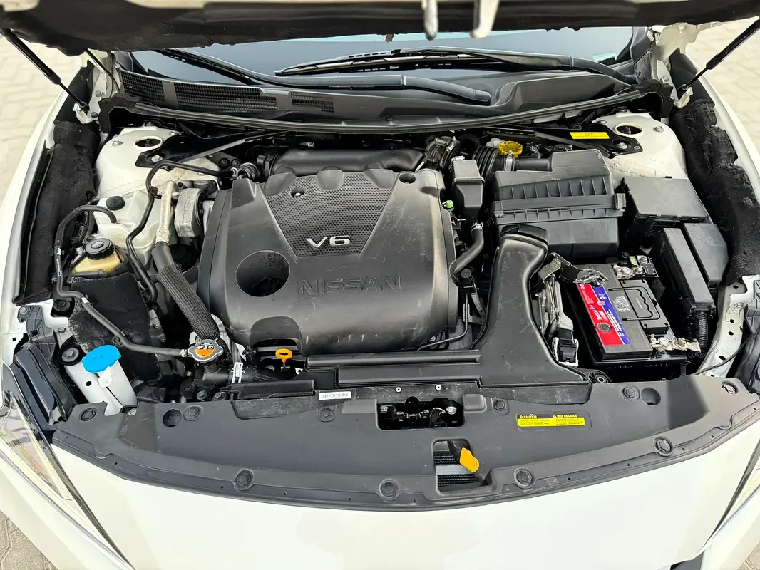 Nissan Maxima 3.5 CVT (300 حصان) - 10