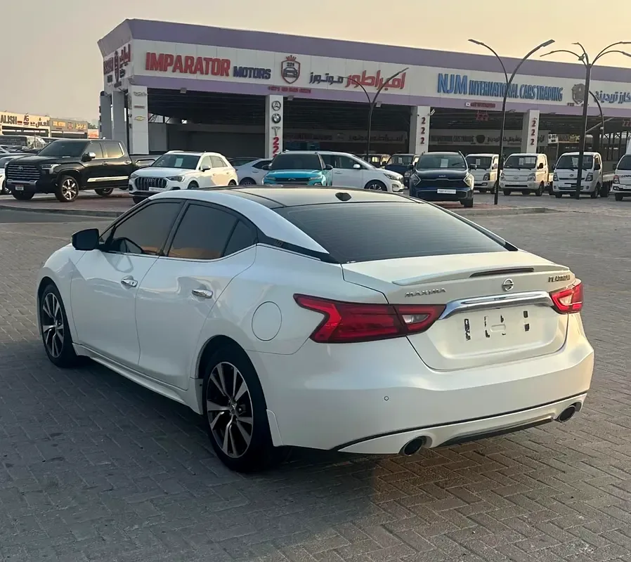 Nissan Maxima 3.5 CVT (300 hp) - 2