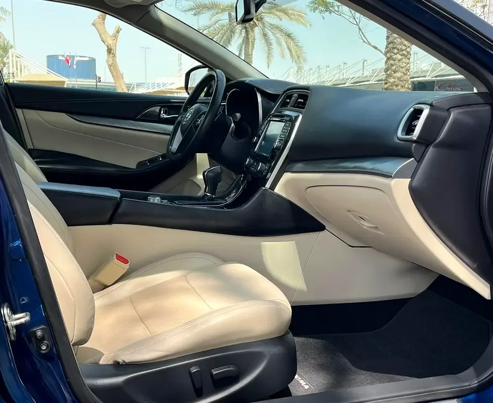 Nissan Maxima 3.5 CVT (300 حصان) - 7
