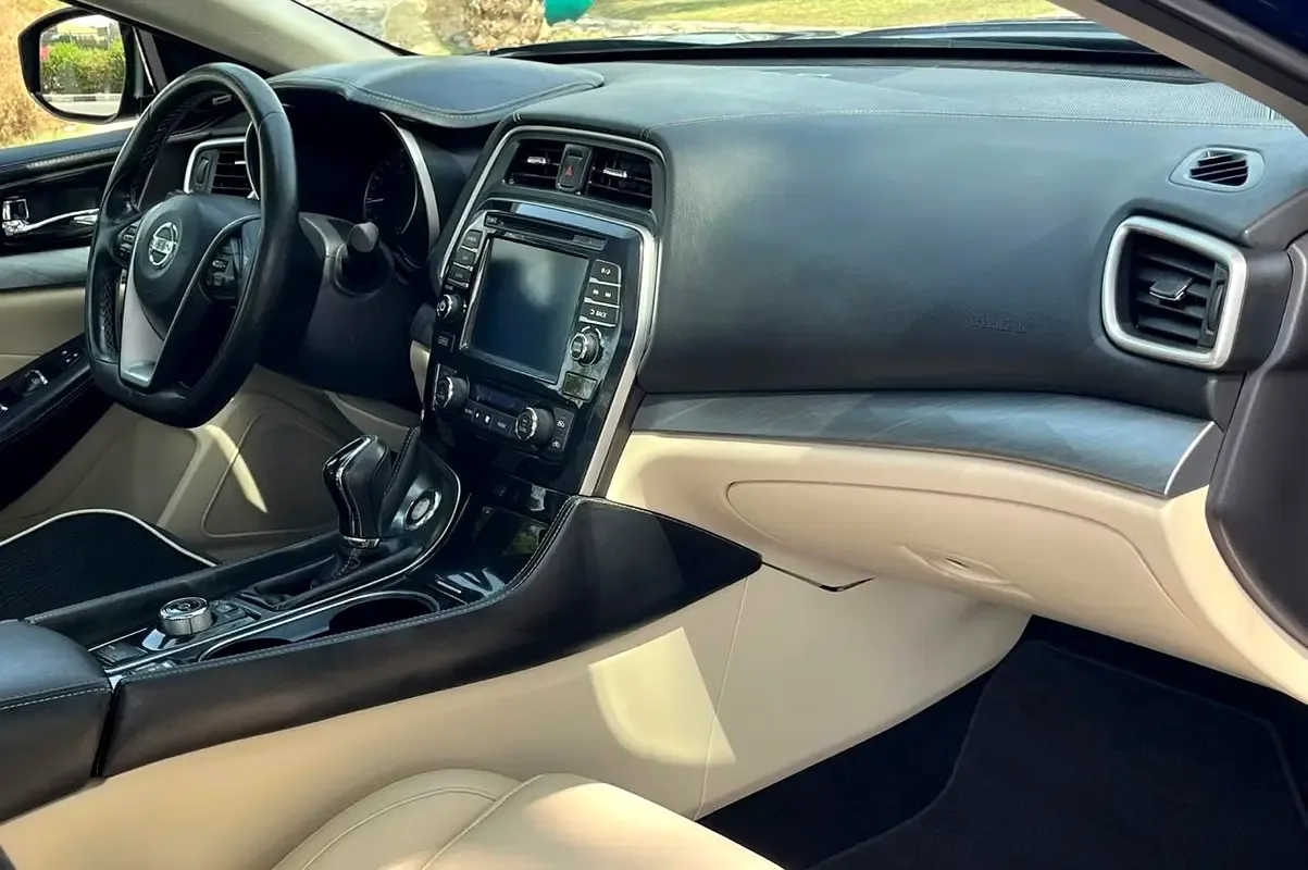 Nissan Maxima 3.5 CVT (300 حصان) - 8