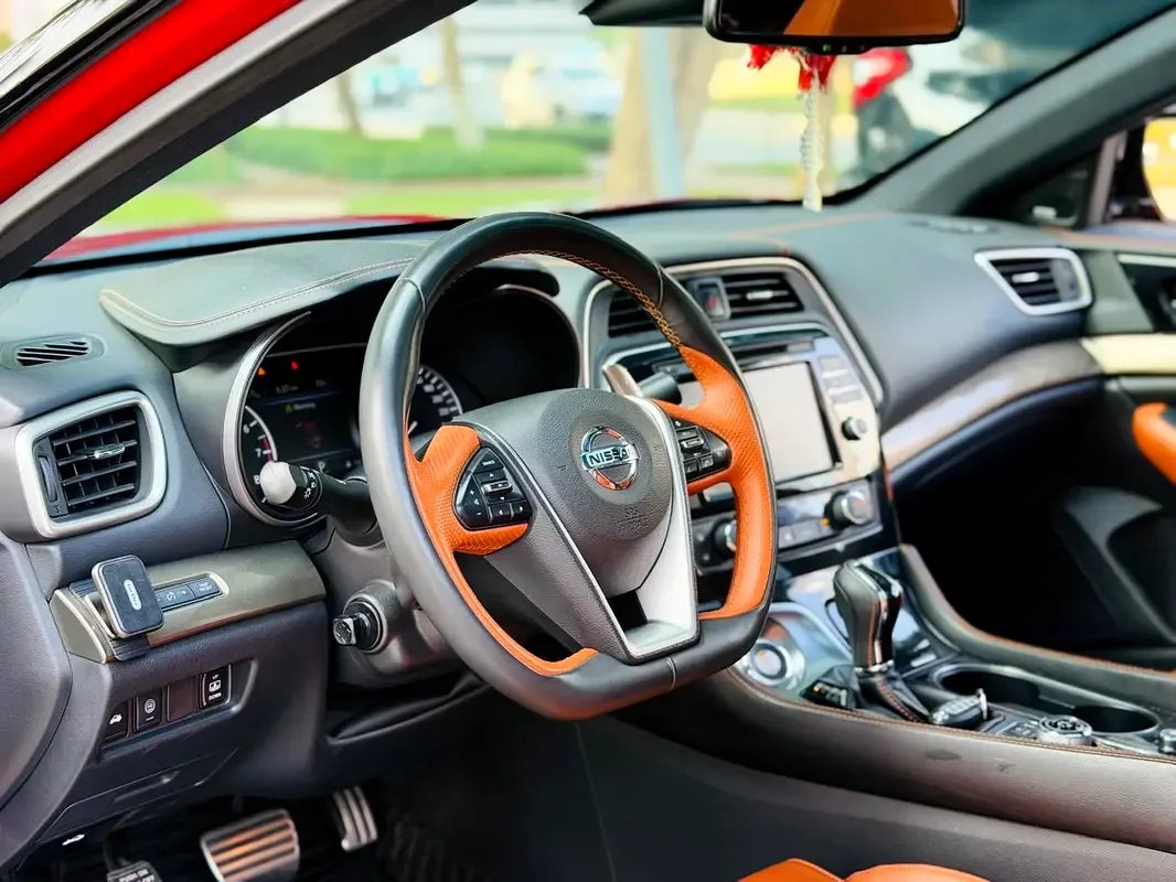 Nissan Maxima 3.5 CVT (300 حصان) - 9