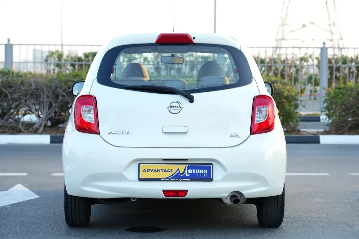 Nissan Micra 1.0 CVT (100 hp) - 6