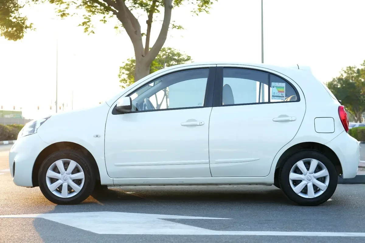 Nissan Micra 1.0 CVT (100 hp) - 4