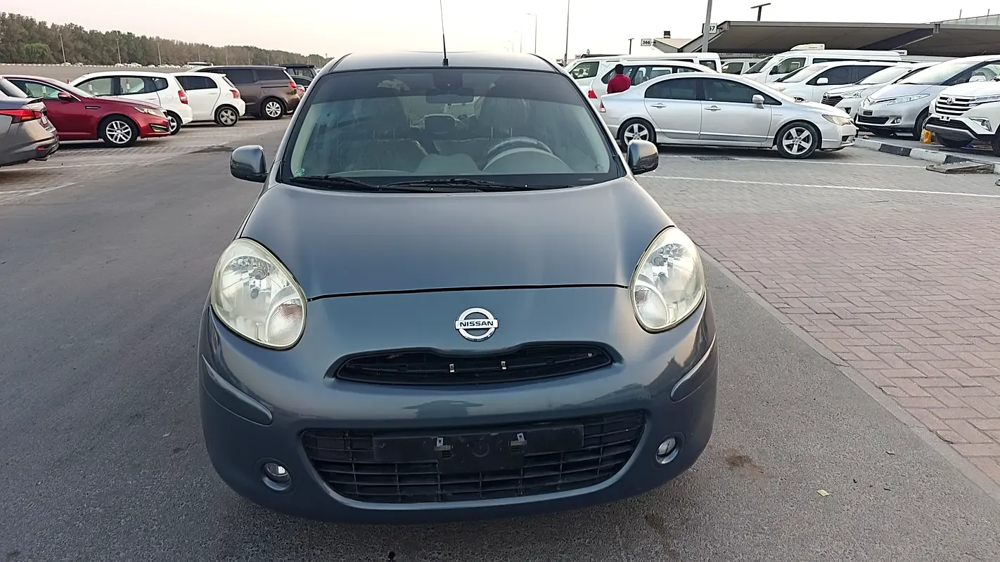 Nissan Micra 1.2 CVT (98 hp)