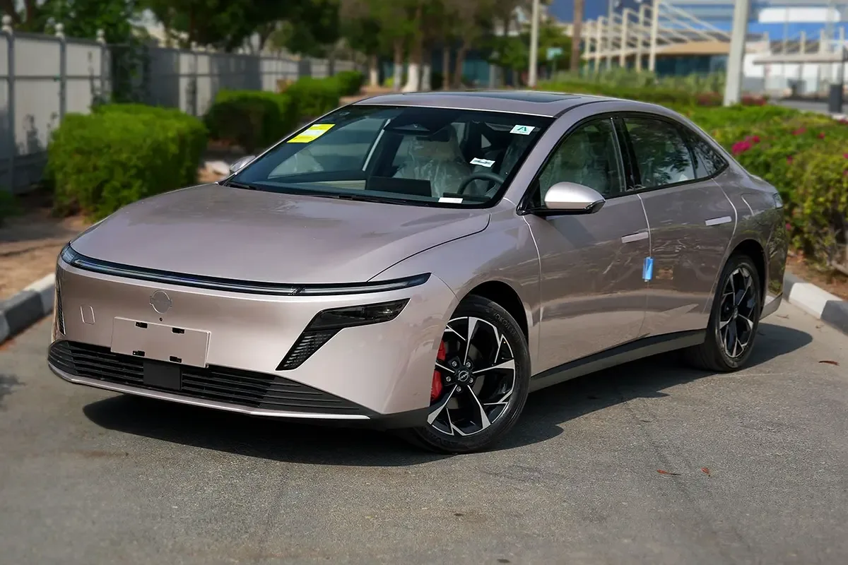 Nissan N6 1.5 AT (313 hp) - 3