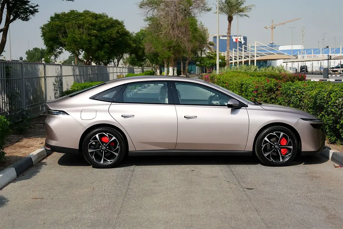 Nissan N6 1.5 AT (313 hp) - 6