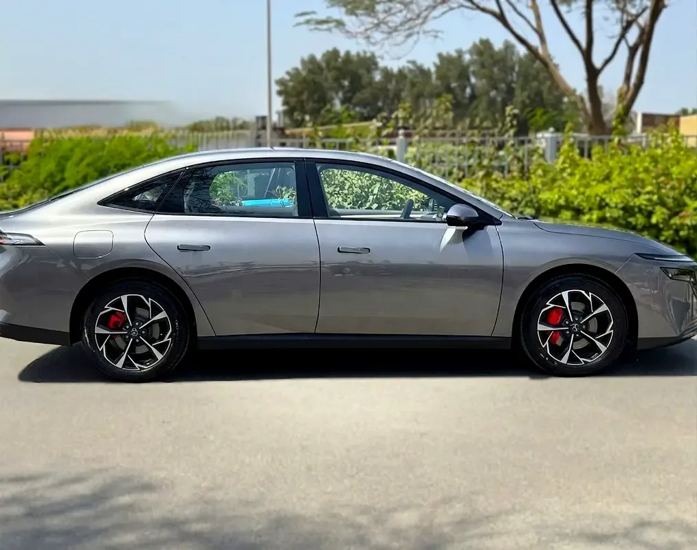 Nissan N6 1.5 AT (313 hp) - 3
