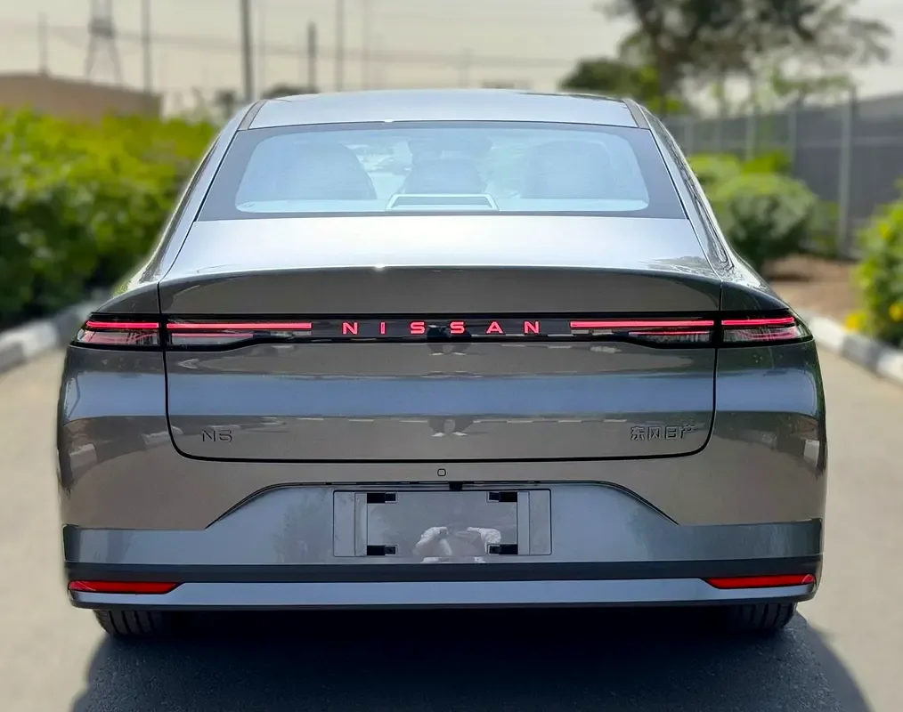 Nissan N6 1.5 AT (313 hp) - 4