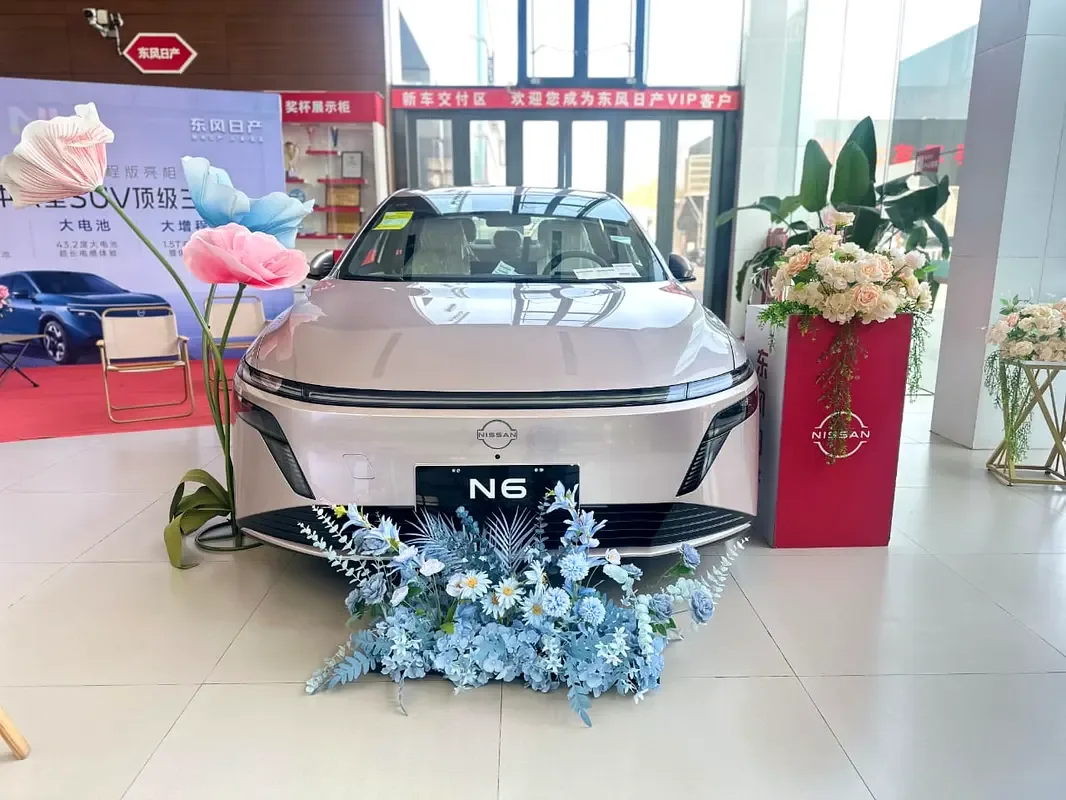 Nissan N6 1.5 AT (313 hp)