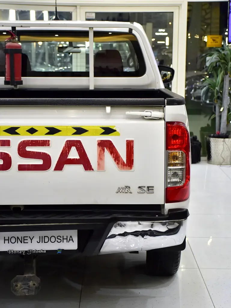 Nissan Navara (Frontier) 2.3 AT (190 حصان) - 9