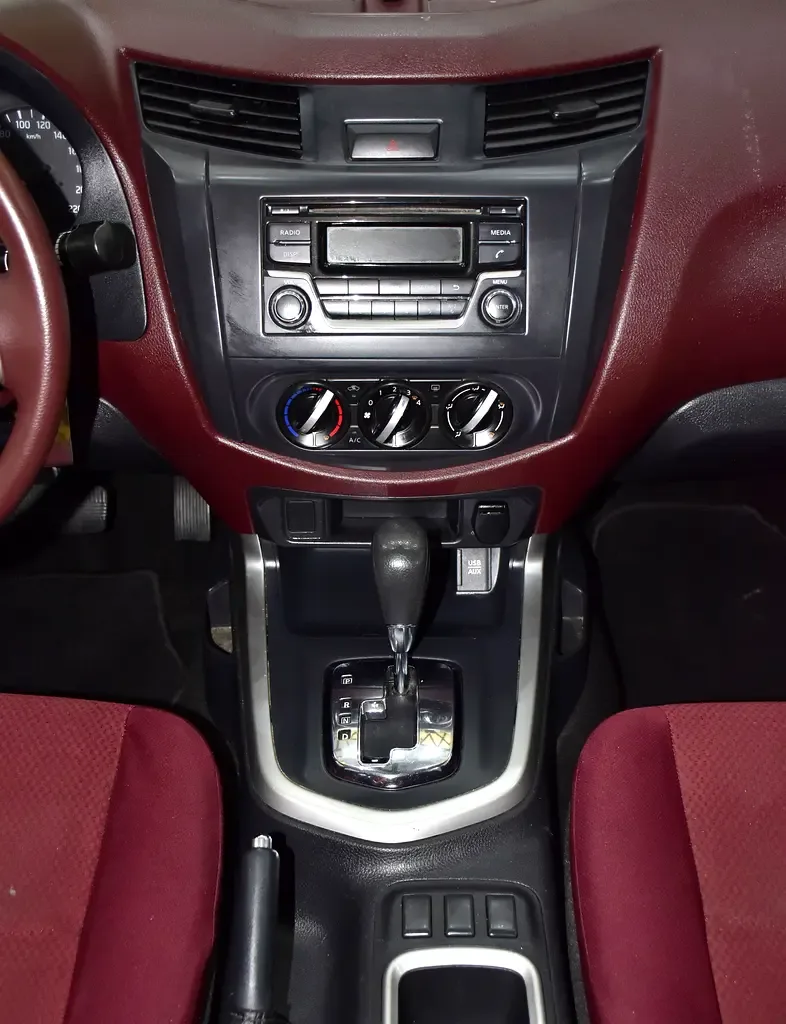 Nissan Navara (Frontier) 2.3 AT (190 حصان) - 13