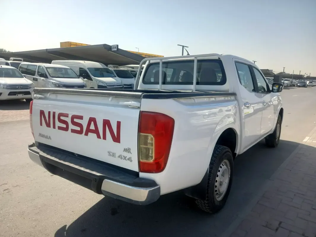 Nissan Navara (Frontier) 2.3 AT (190 حصان) - 6