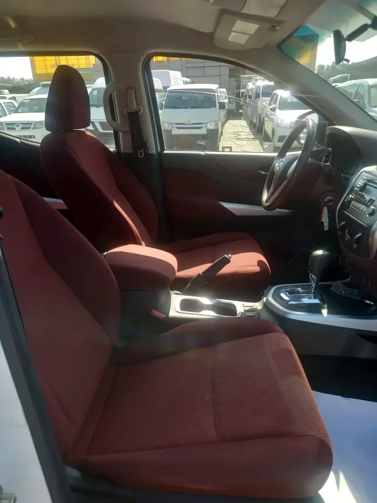 Nissan Navara (Frontier) 2.3 AT (190 حصان) - 4