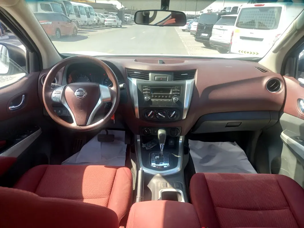 Nissan Navara (Frontier) 2.3 AT (190 حصان) - 12
