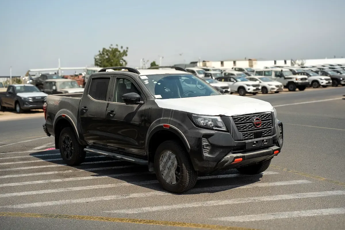 Nissan Navara (Frontier) 2.4 AT AWD (204 hp)