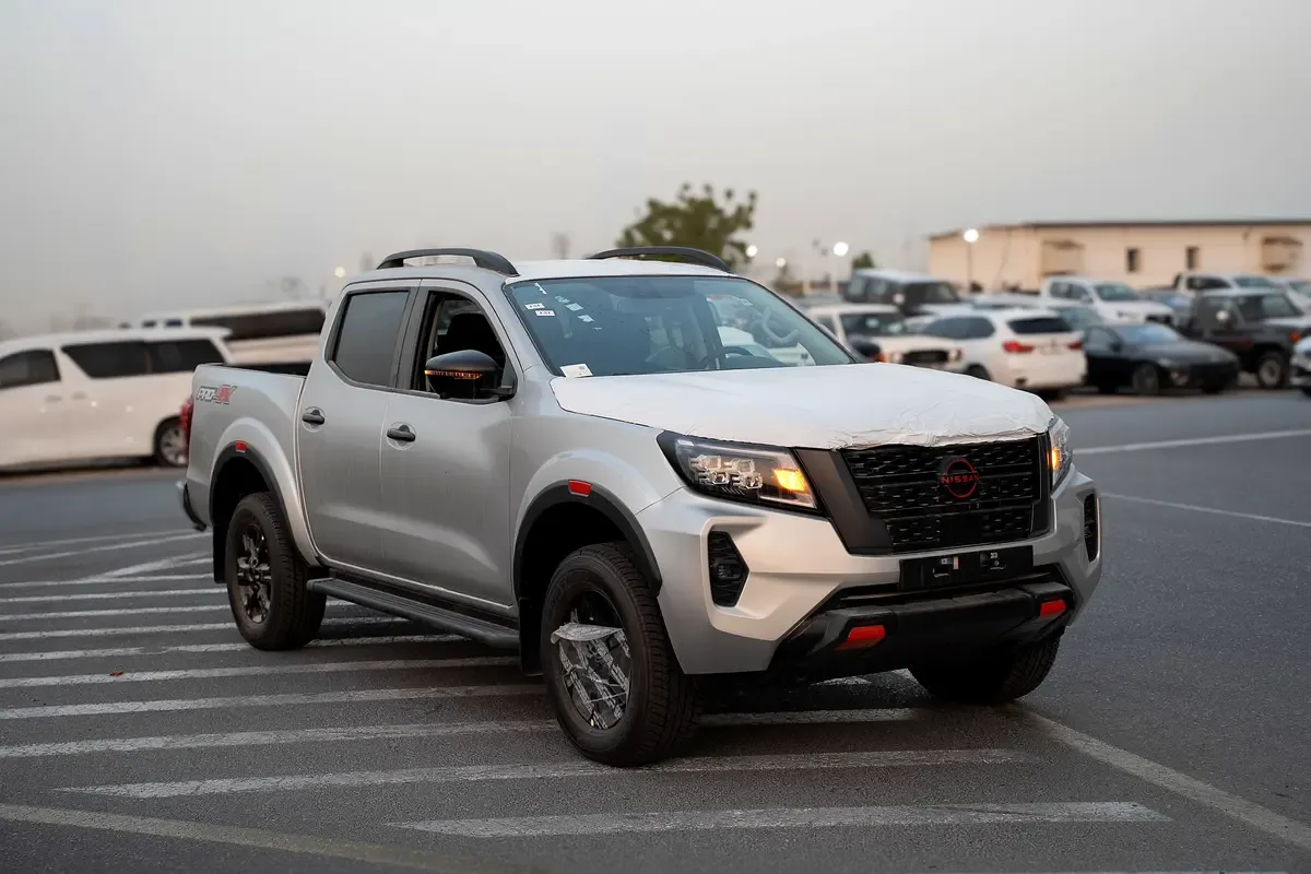 Nissan Navara (Frontier) 2.4 AT AWD (204 hp)