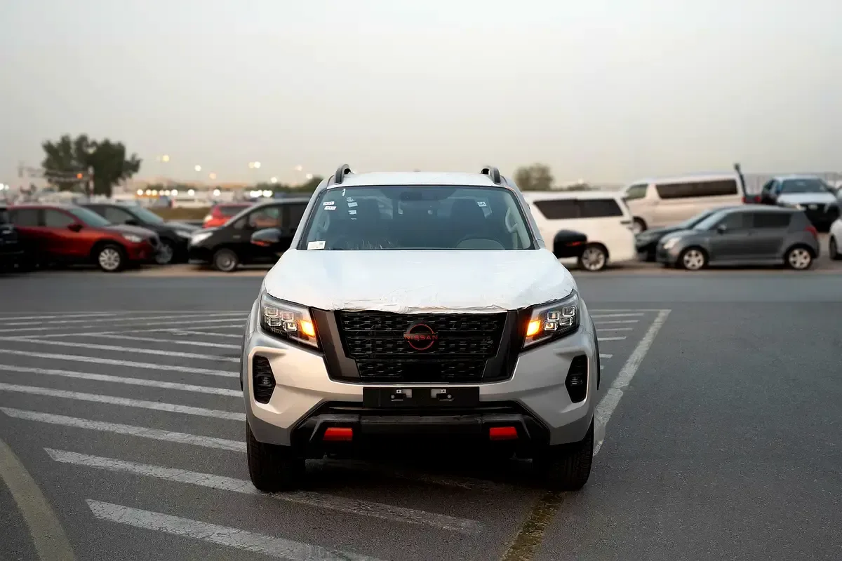 Nissan Navara (Frontier) 2.4 AT AWD (204 hp)