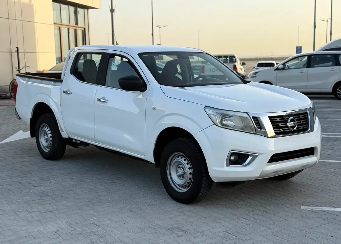 Nissan Navara (Frontier) 2.5 AT (168 hp)