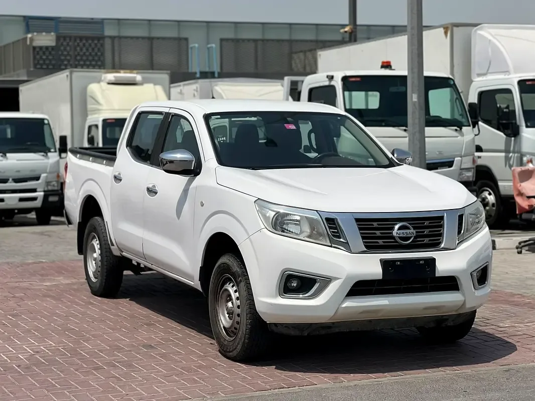 Nissan Navara (Frontier) 2.5 AT (168 hp)