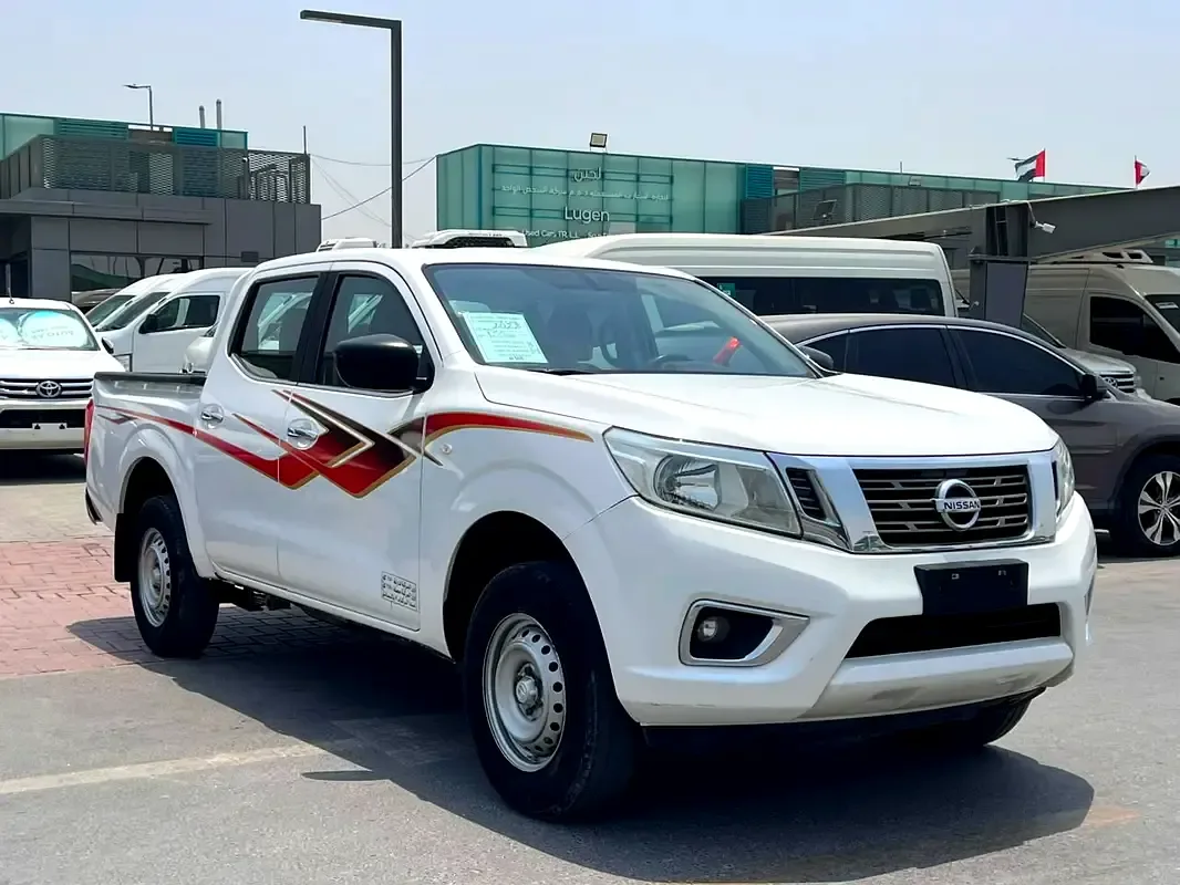 Nissan Navara (Frontier) 2.5 AT (168 hp)