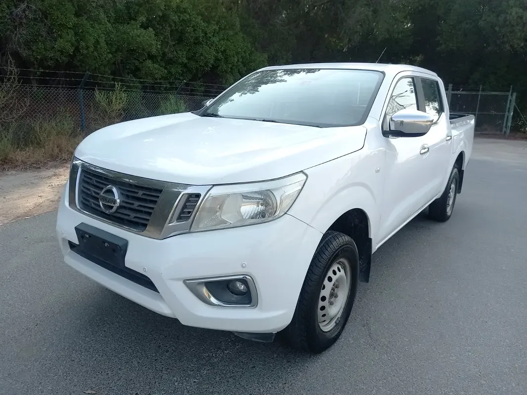 Nissan Navara (Frontier) 2.5 AT (168 hp)