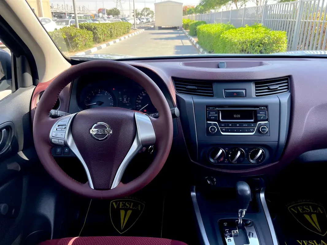 Nissan Navara (Frontier) 2.5 AT (168 hp) - 13