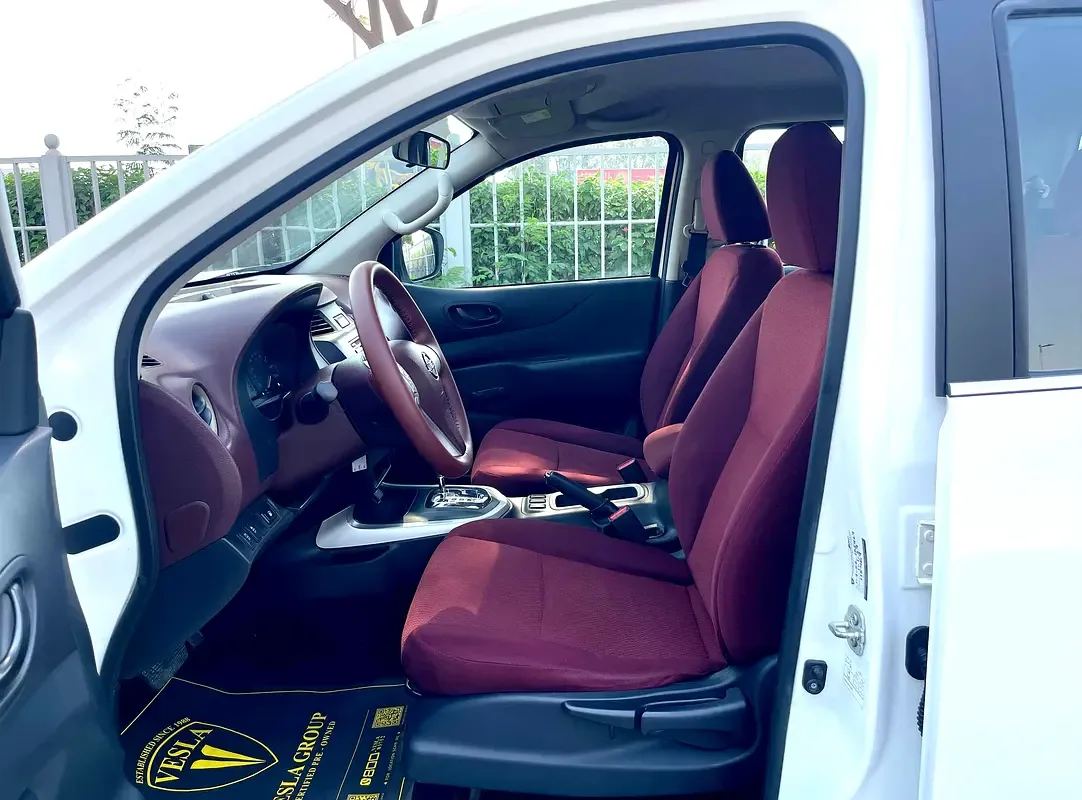 Nissan Navara (Frontier) 2.5 MT (158 حصان) - 16