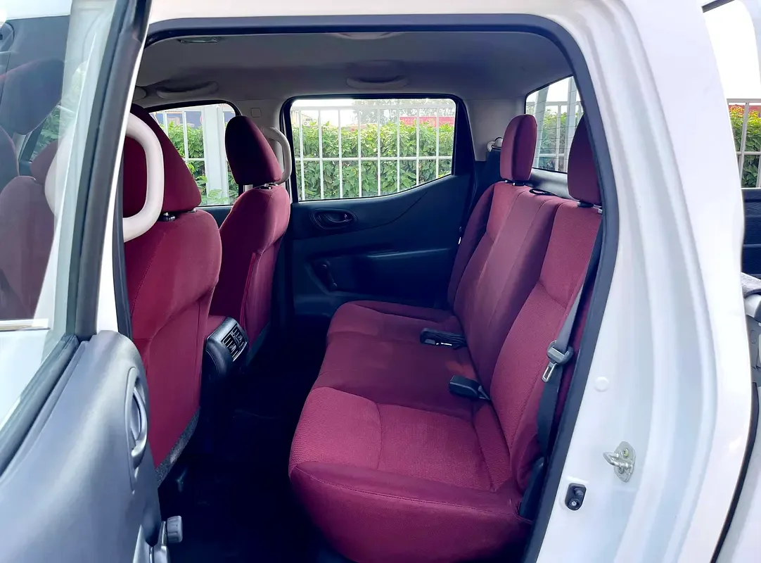 Nissan Navara (Frontier) 2.5 MT (158 حصان) - 17
