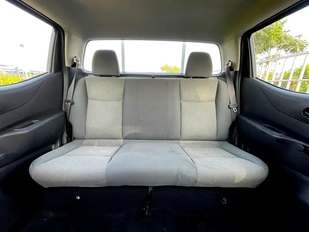Nissan Navara (Frontier) 2.5 MT RWD (190 حصان) - 14