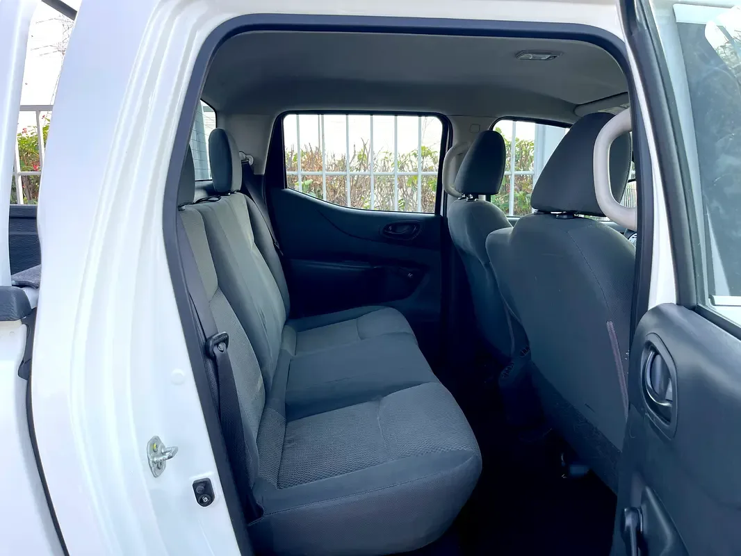 Nissan Navara (Frontier) 2.5 MT RWD (190 حصان) - 17