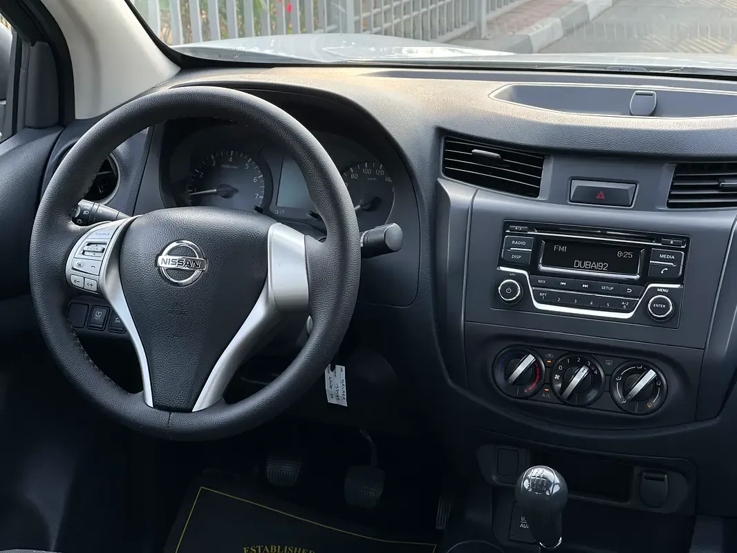 Nissan Navara (Frontier) 2.5 MT RWD (190 حصان) - 20