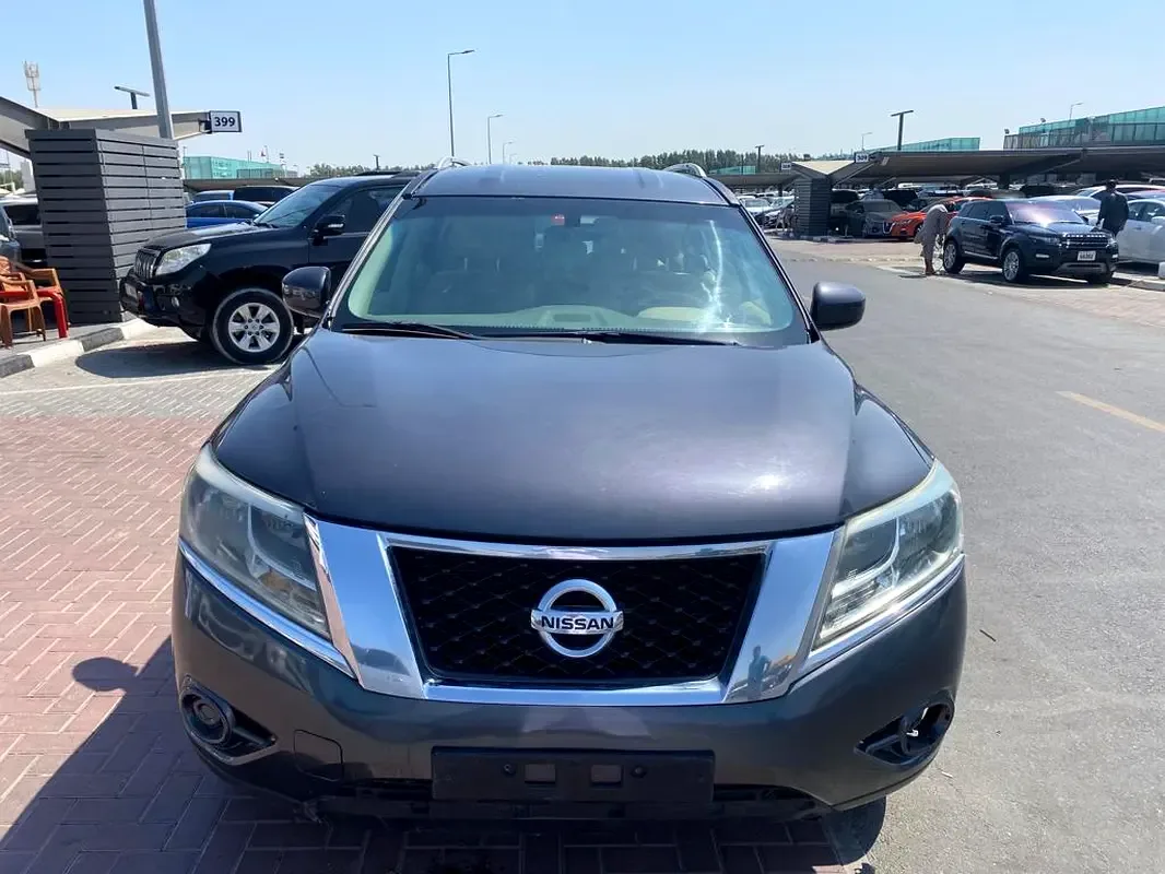Nissan Pathfinder 3.3 AT (150 hp)